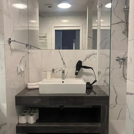 Ovo 556 Апартаменты Вроцлав